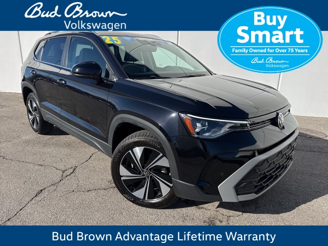 2025 Volkswagen Taos SE's photo