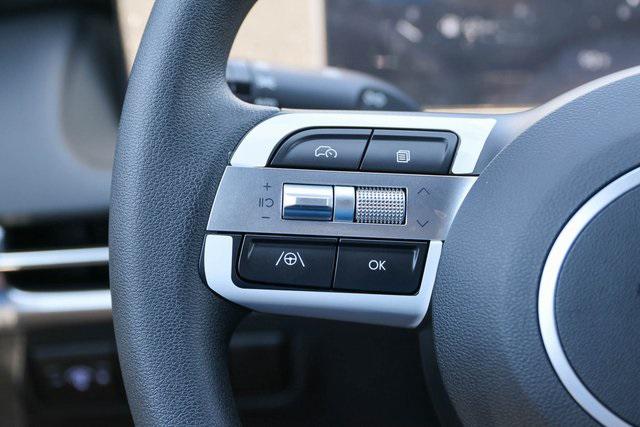 New 2025 Green Hyundai SEL Activity FWD image 22