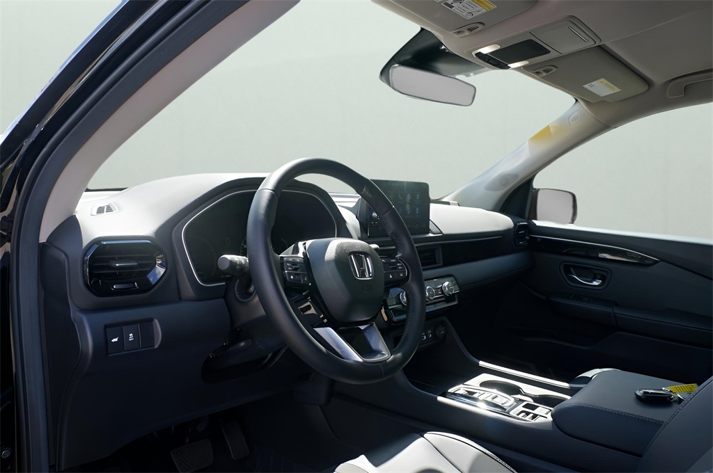 2025 Honda Pilot EX-L photo 6