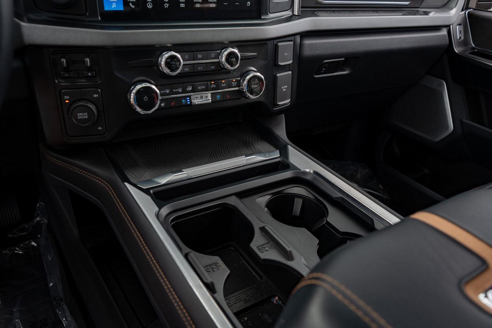 2024 Ford F-450 photo 41
