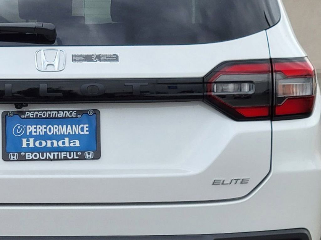 2025 Honda Pilot Elite photo 9