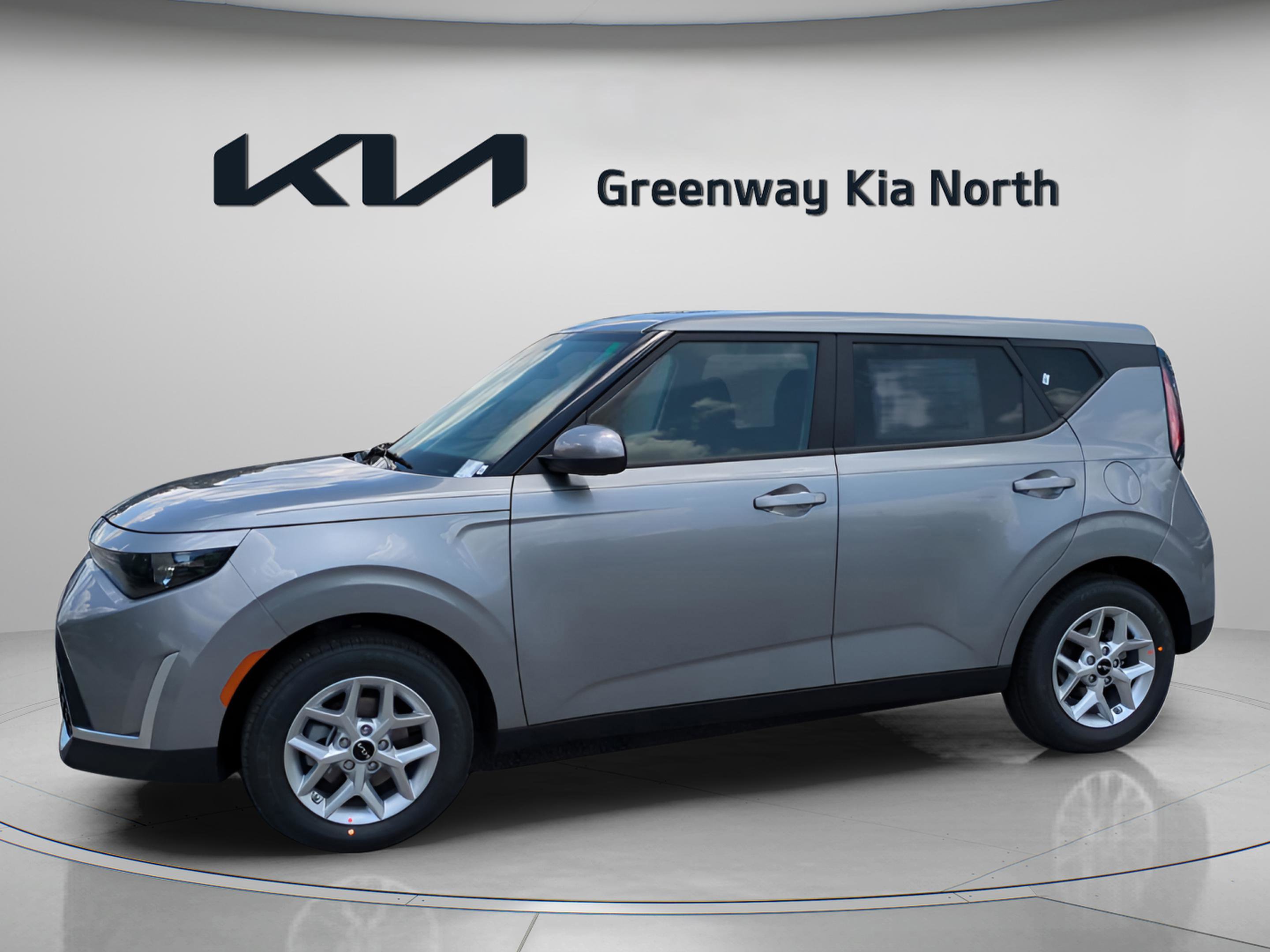 2025 Kia Soul LX photo 4