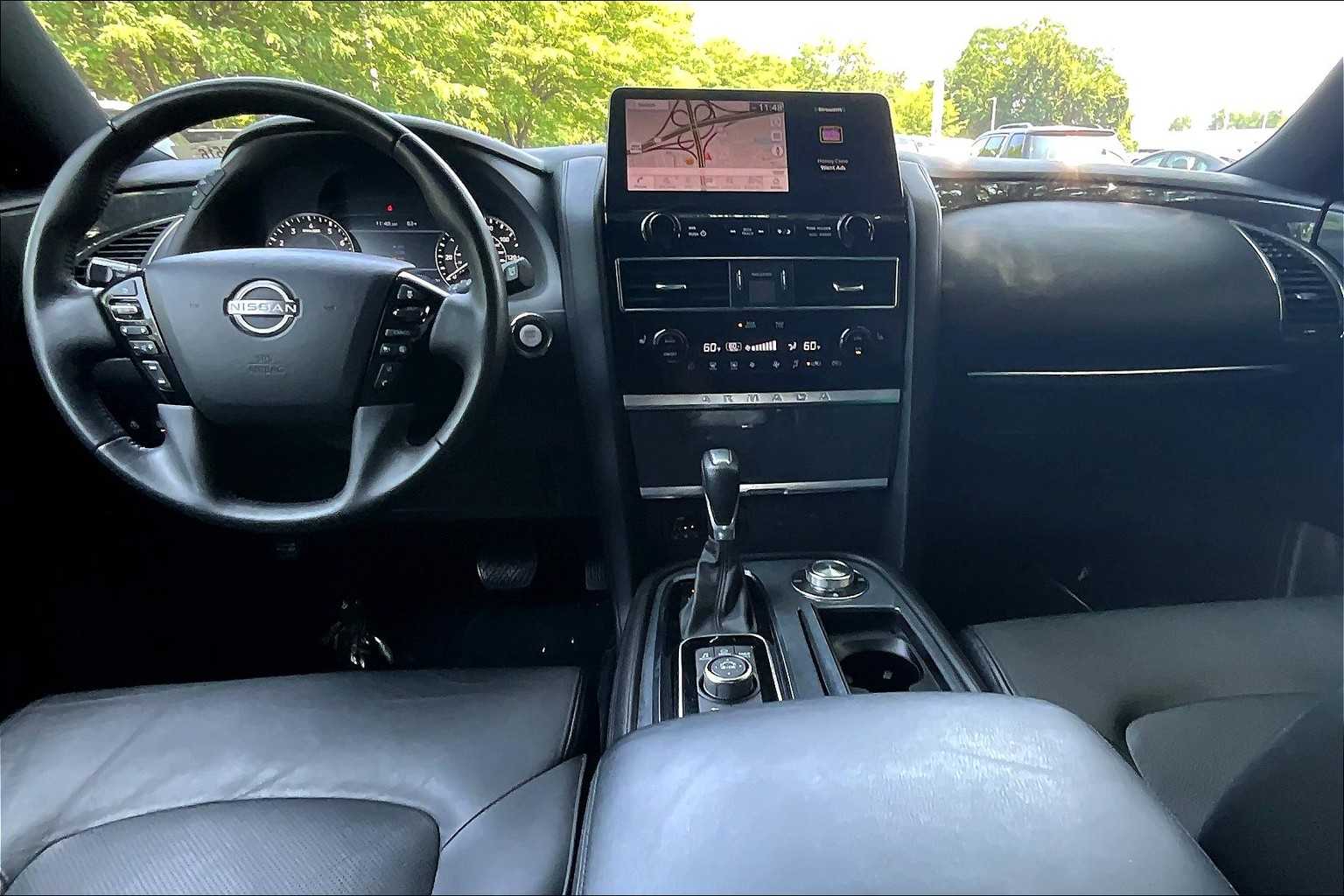 2023 Nissan Armada SL photo 5