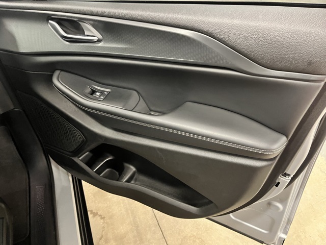 2023 Jeep Grand Cherokee Altitude photo 18