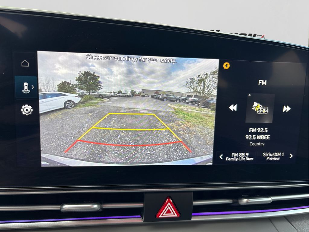 2024 Hyundai Elantra SEL Convenience photo 24