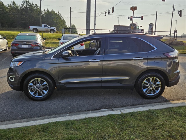 2017 Ford Edge SEL photo 4