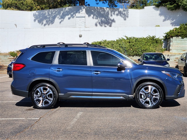 2023 Subaru Ascent Touring photo 2