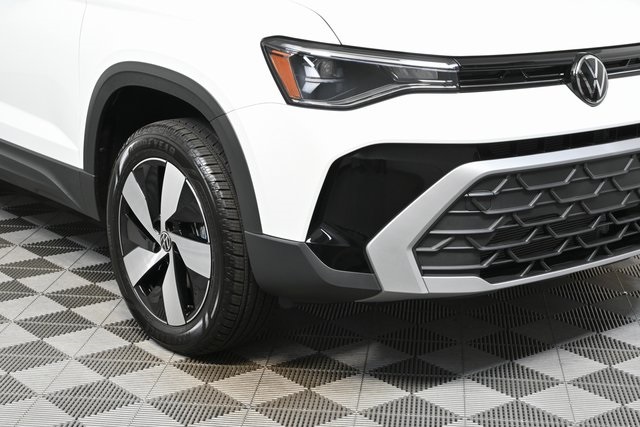 2025 Volkswagen Taos S photo 27
