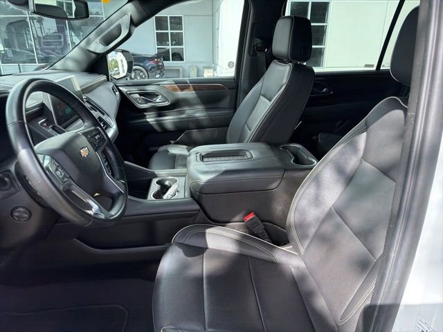 2023 Chevrolet Suburban Premier photo 5