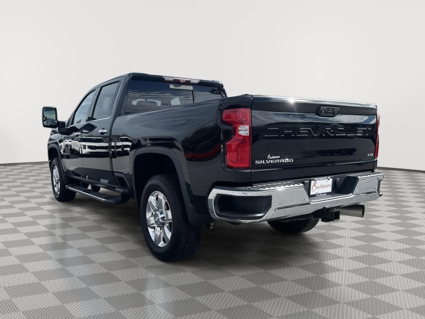 2020 Chevrolet Silverado 2500HD LTZ photo 4