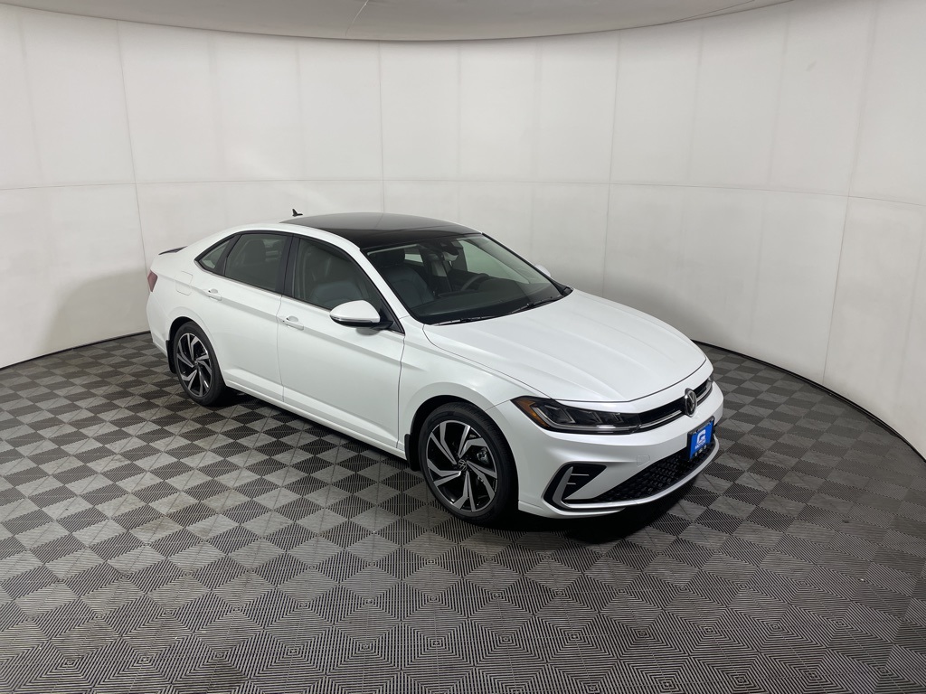 2026 Volkswagen Jetta SEL's photo