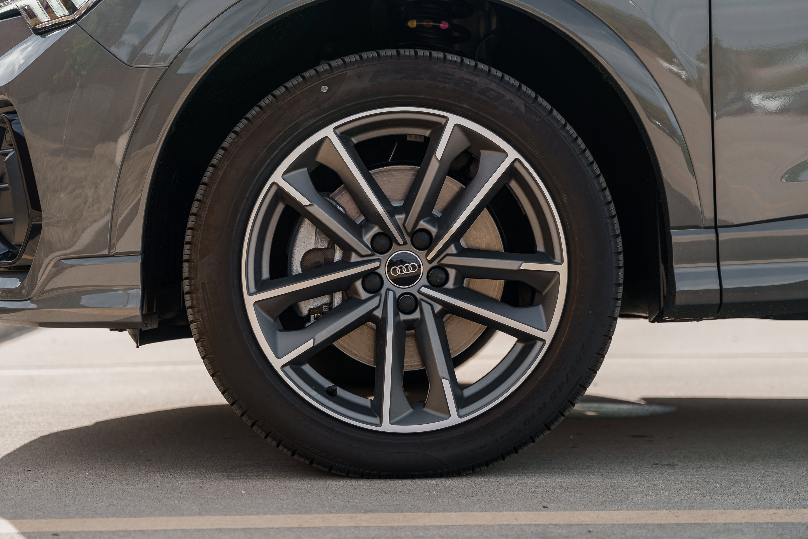 2025 Audi Q3 S line Premium photo 25