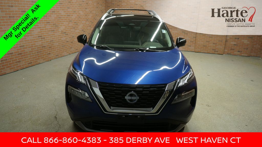 2023 Nissan Rogue SL photo 2