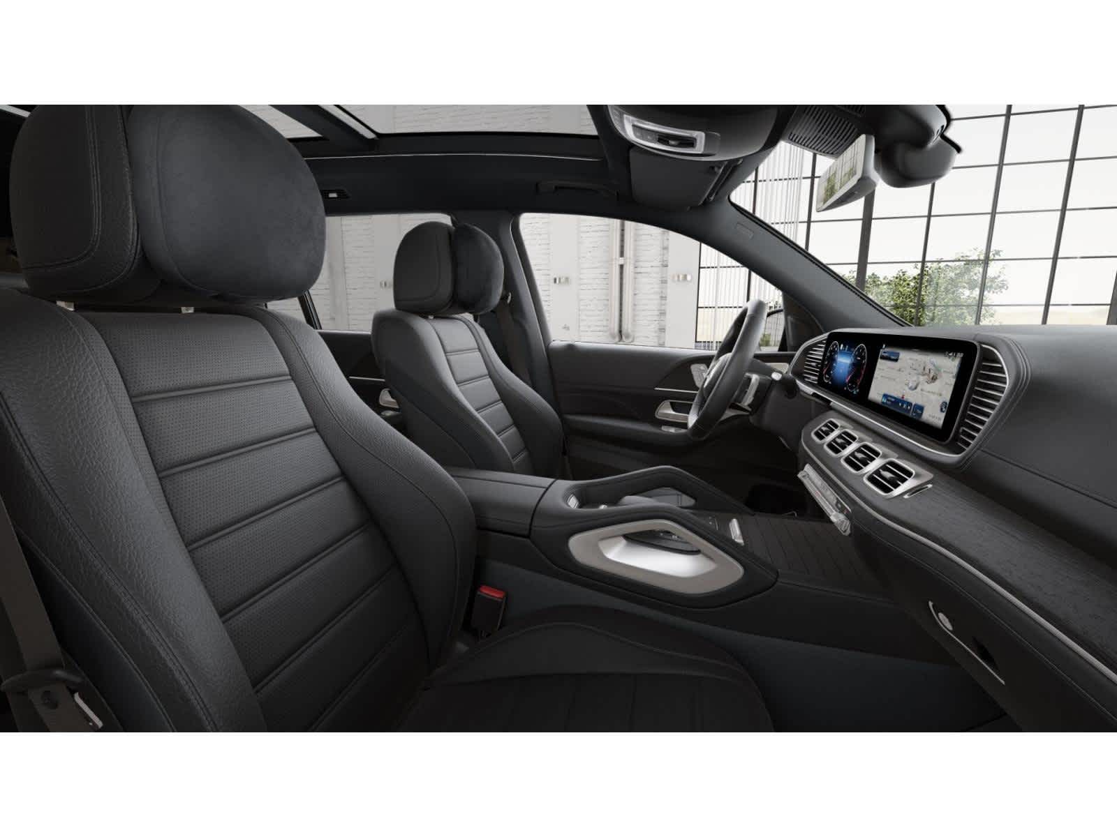 2026 Mercedes Benz GLS 580 4MATIC photo 3