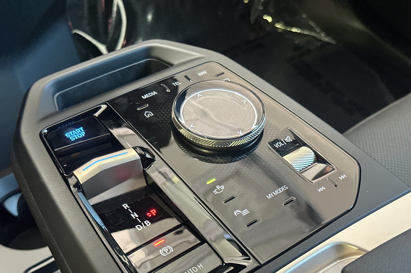 2026 Bmw iX iX xDrive45 photo 15