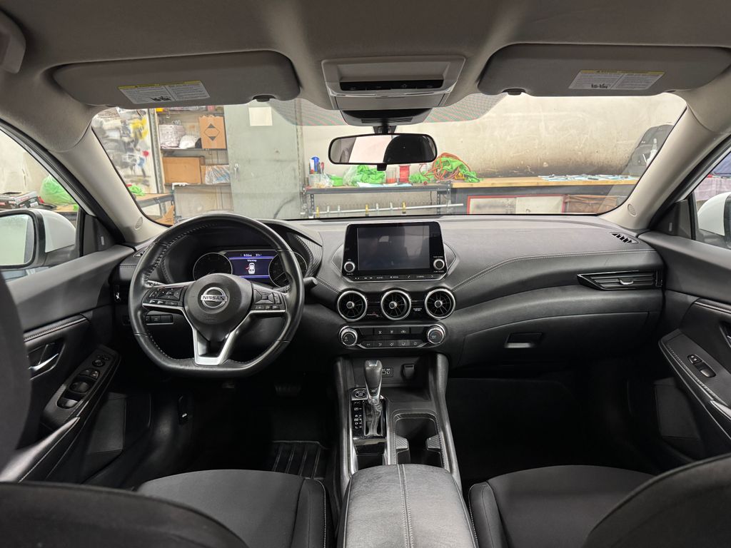 2022 Nissan Sentra SV photo 17