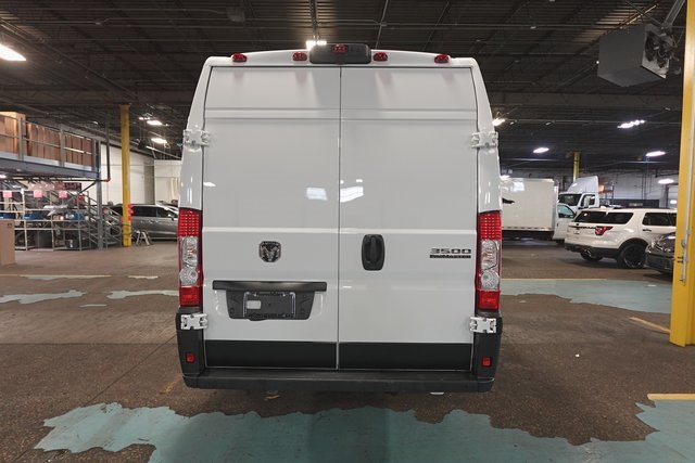 2024 Ram ProMaster 3500 photo 3