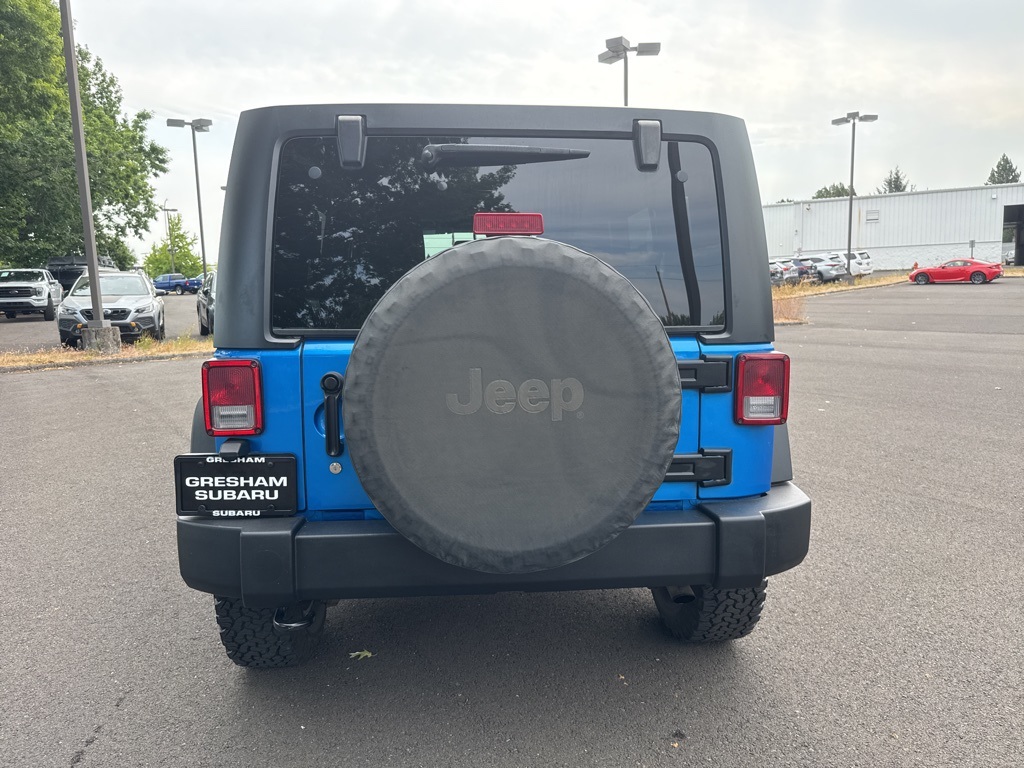 2014 Jeep Wrangler Unlimited Rubicon photo 6