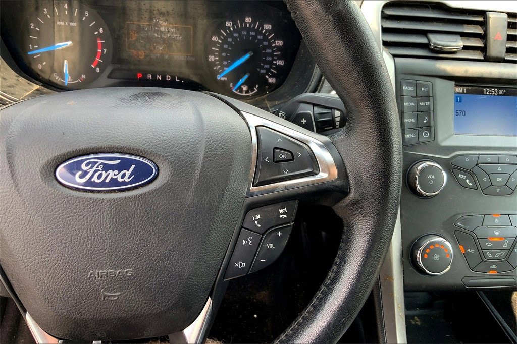2020 Ford Fusion S photo 14
