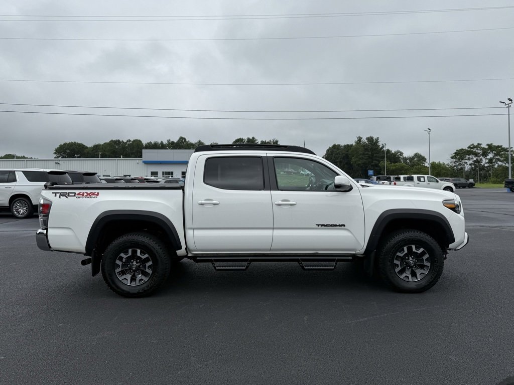 2022 Toyota Tacoma TRD Off-Road V6 SR photo 10