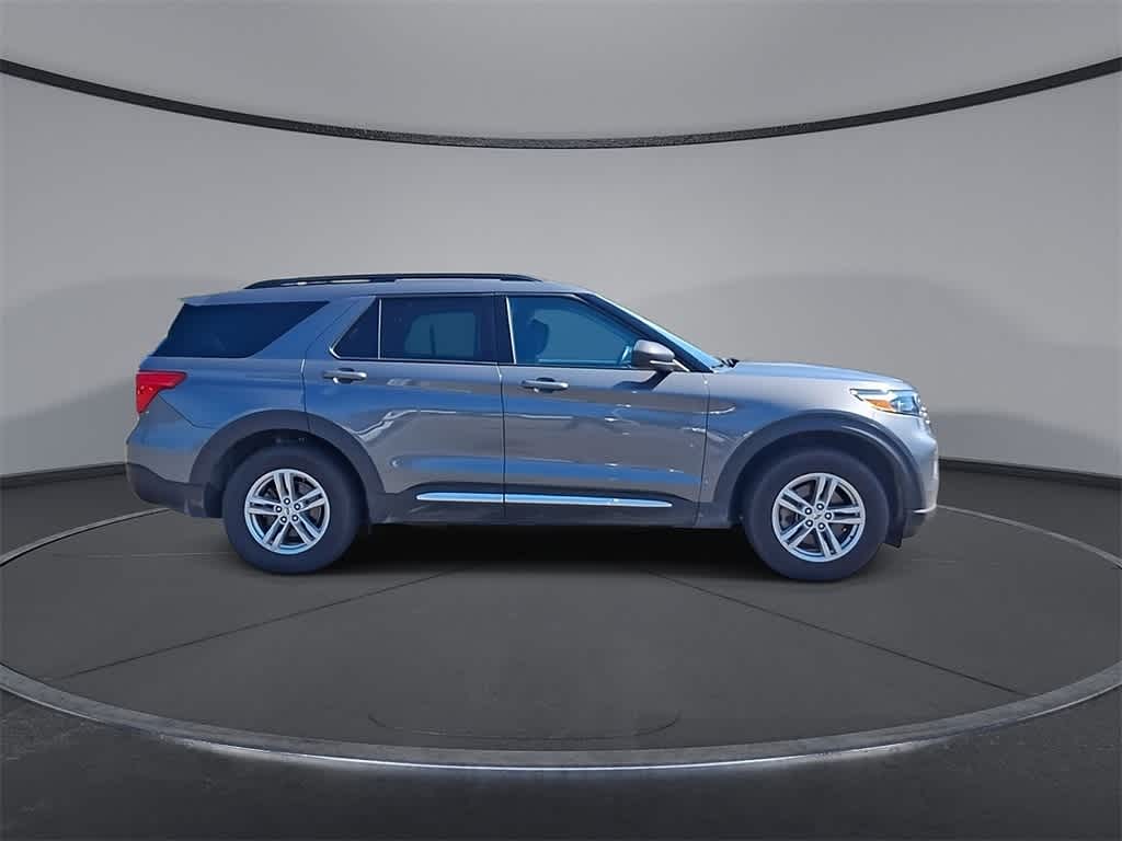 2022 Ford Explorer XLT photo 4