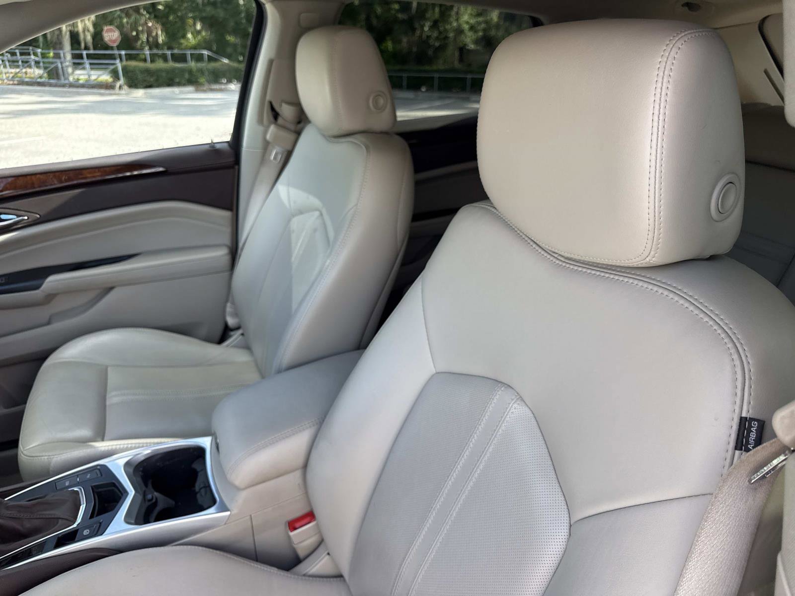2016 Cadillac SRX Luxury photo 18