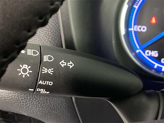2024 Toyota RAV4 Hybrid XLE photo 17
