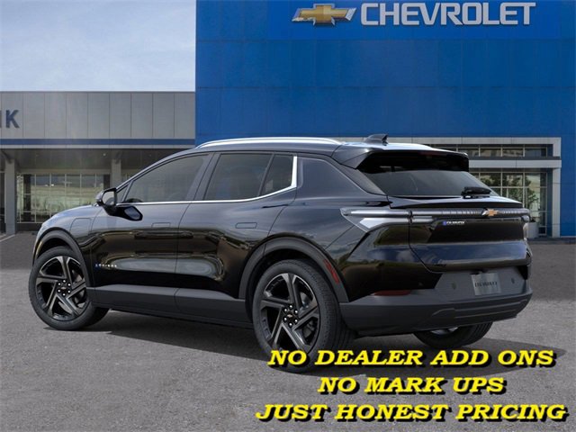 2026 Chevrolet Equinox LT photo 2