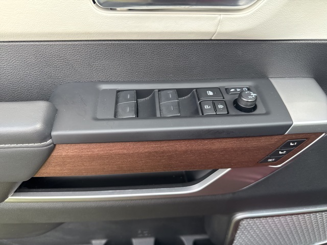 2025 Toyota Sequoia Capstone photo 20