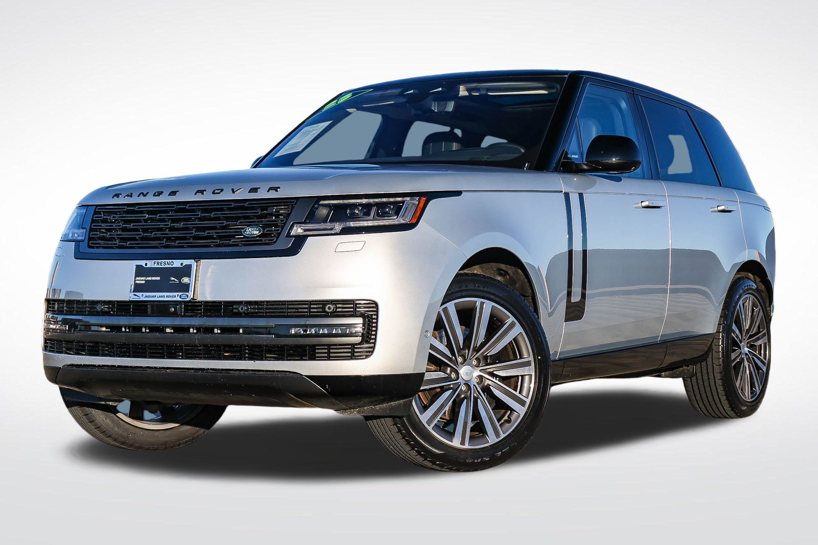 2023 Land Rover Range Rover SE's photo