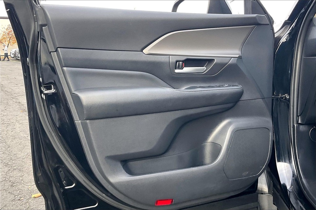 2024 TOYOTA GRAND HIGHLANDER - Image 20