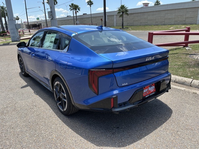 2025 Kia K4 GT-Line photo 4