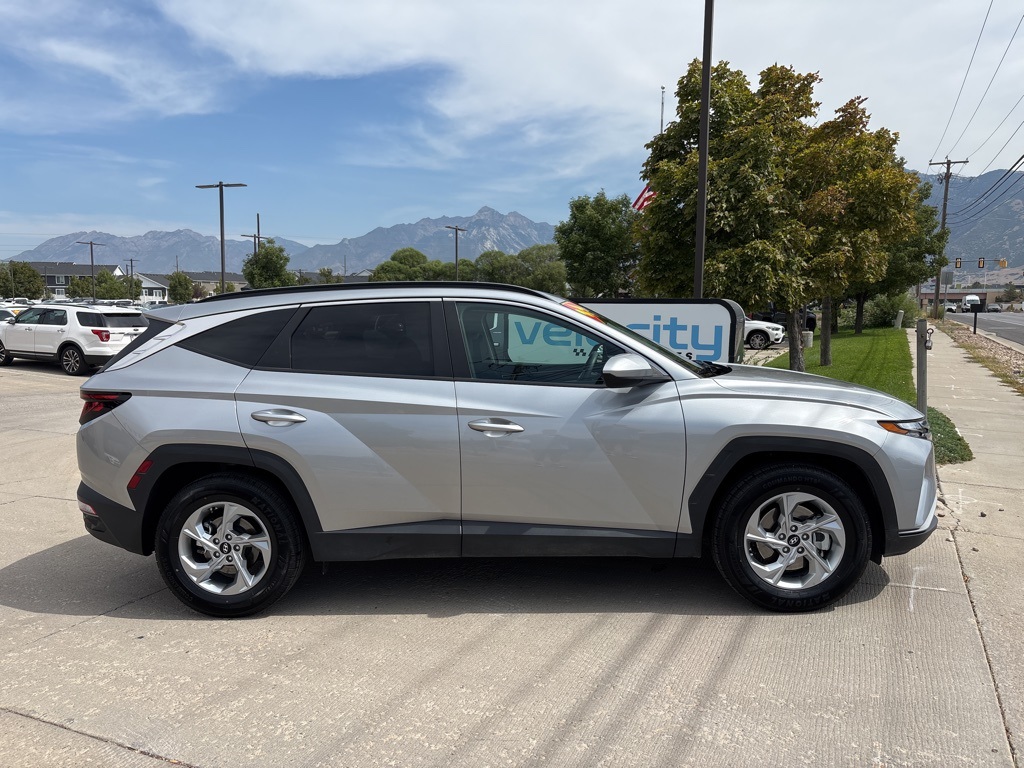2024 Hyundai Tucson SEL photo 2
