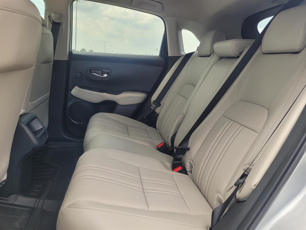 2026 Honda HR-V EX-L photo 11