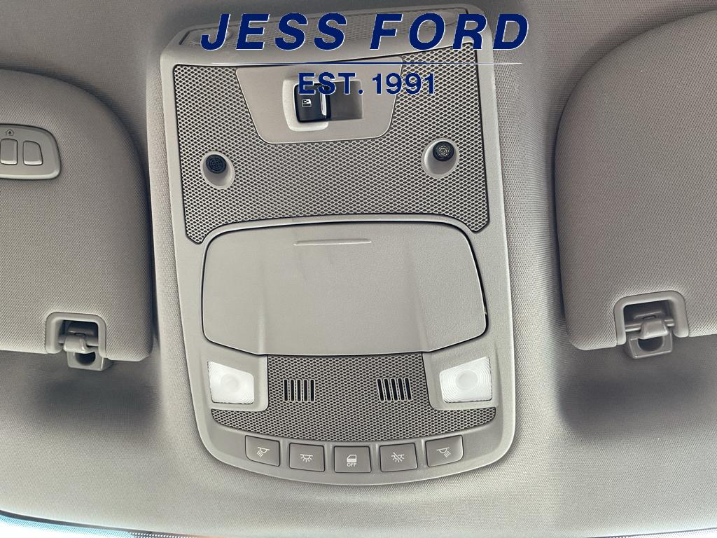 2016 Ford F-150 Lariat photo 19