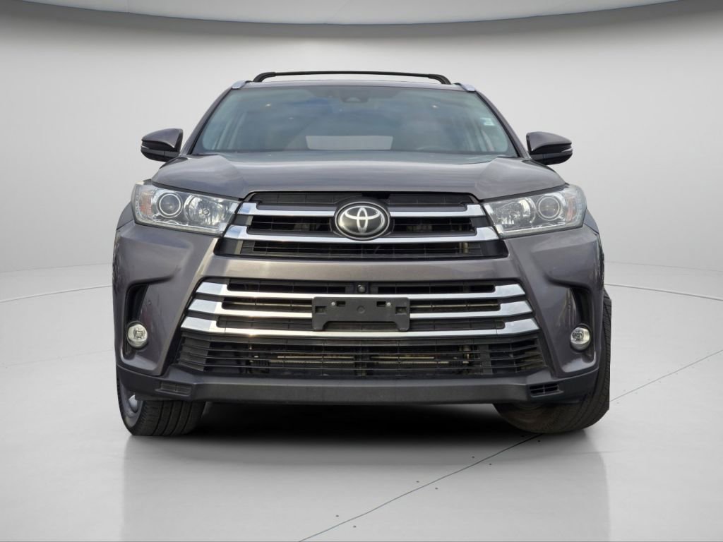 2019 Toyota Highlander Limited photo 2