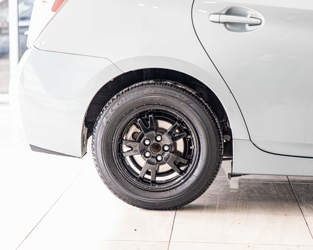 2015 TOYOTA PRIUS - Image 11