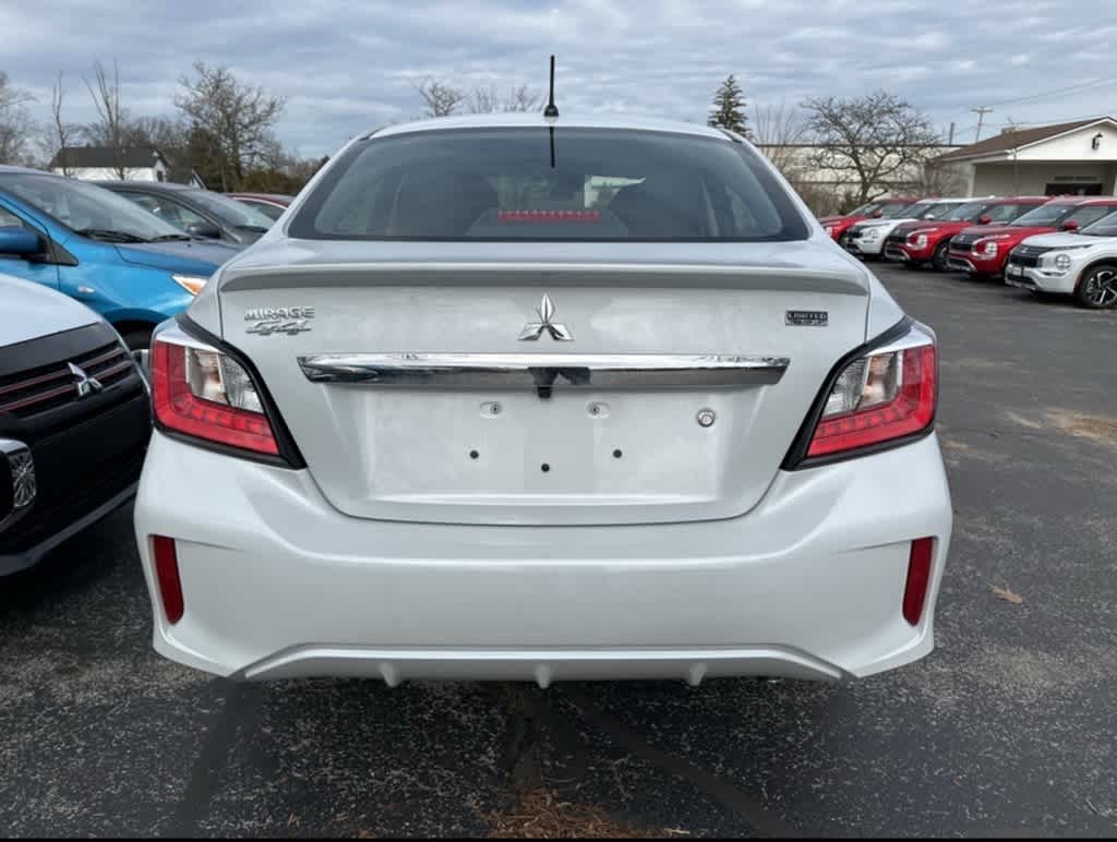 2024 Mitsubishi Mirage G4 LE photo 3