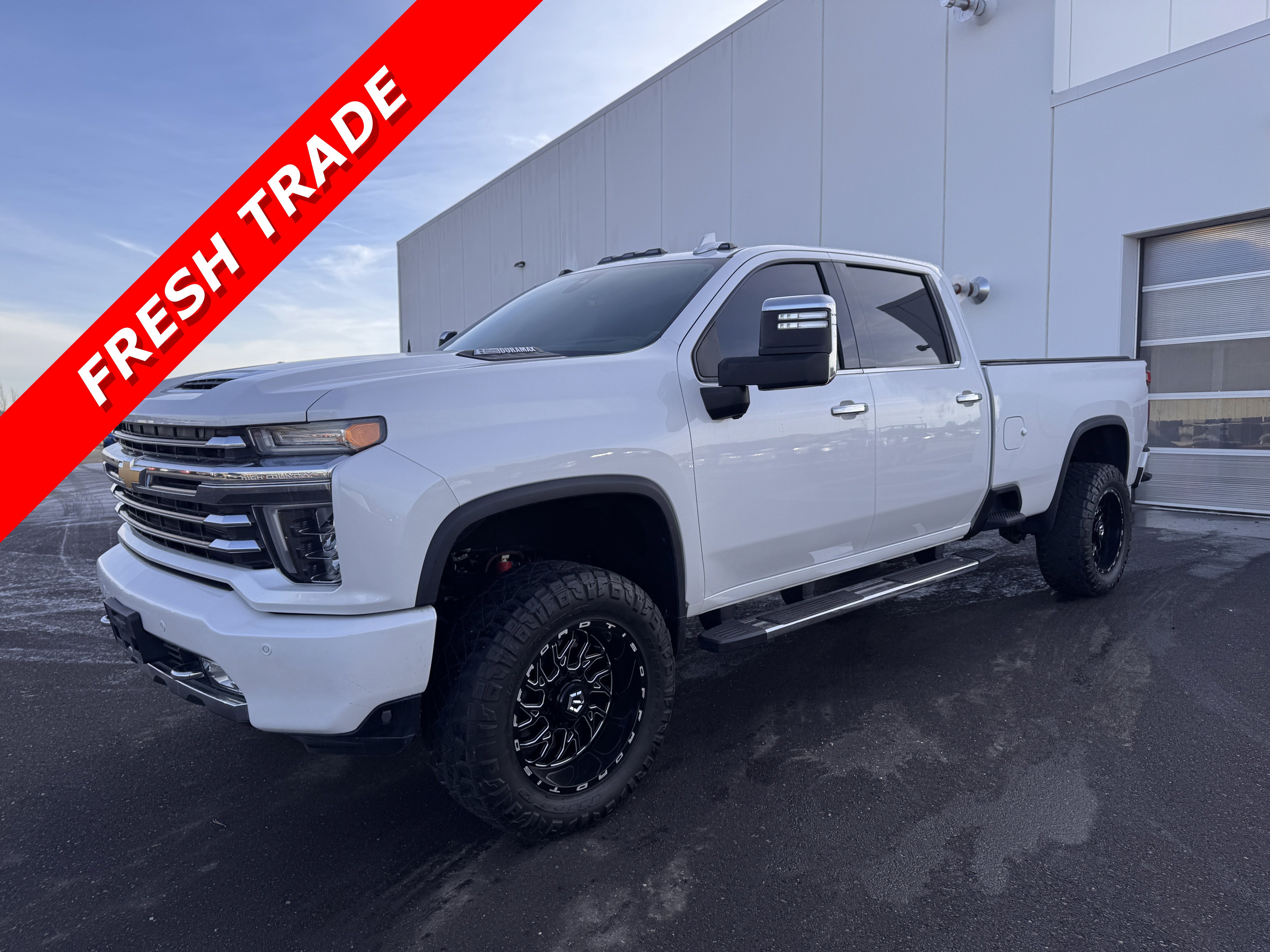 2020 Chevrolet Silverado HD High Country's photo