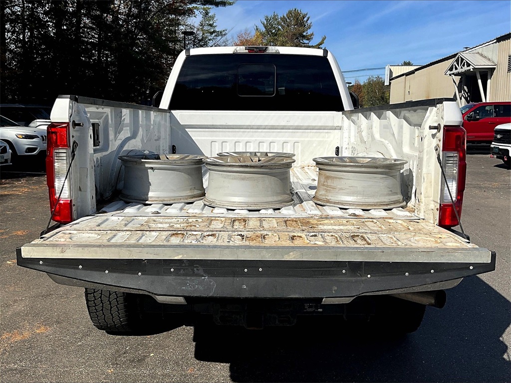 2019 Ford F-350 photo 26