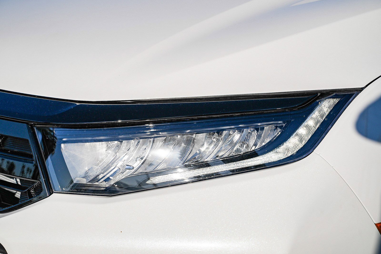 2026 Honda Odyssey Elite photo 4