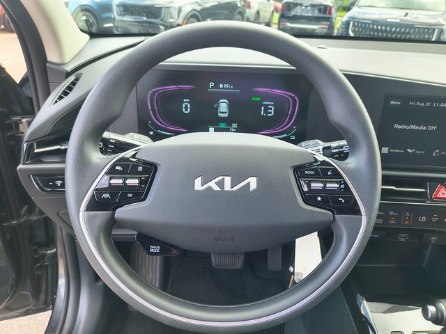 2024 Kia Niro LX photo 11