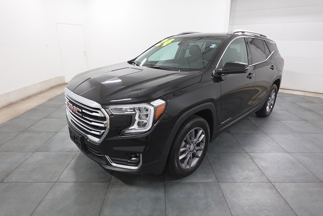 2024 GMC Terrain SLT's photo
