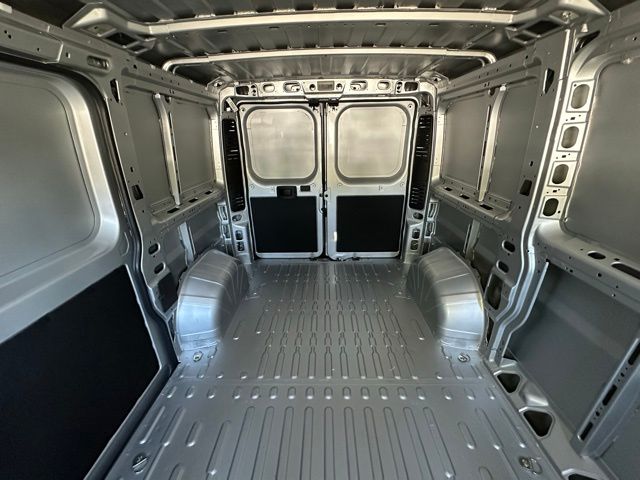 2025 Ram ProMaster 1500 Tradesman photo 30