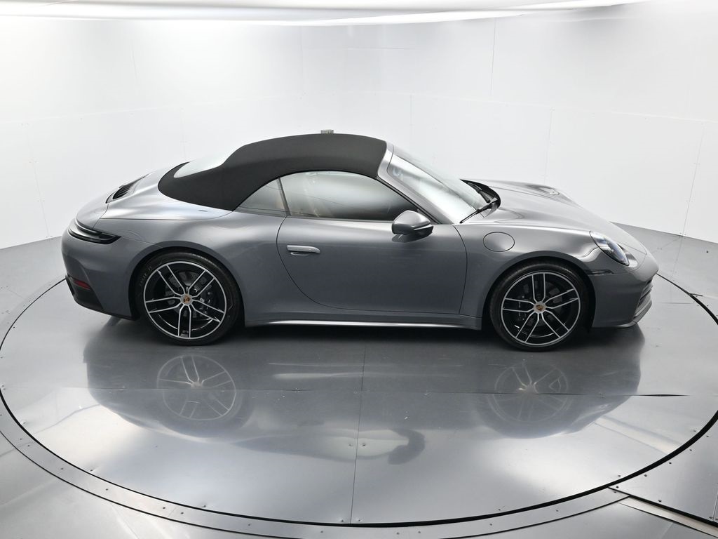 2025 Porsche 911 photo 26