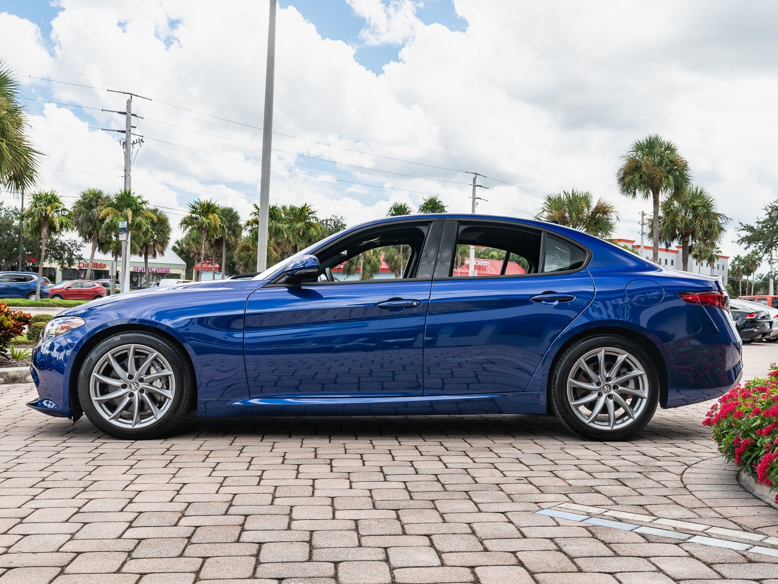 2023 Alfa Romeo Giulia SPRINT photo 22