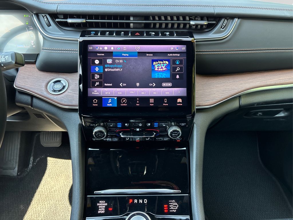 2022 Jeep Grand Cherokee Summit 4xe photo 17