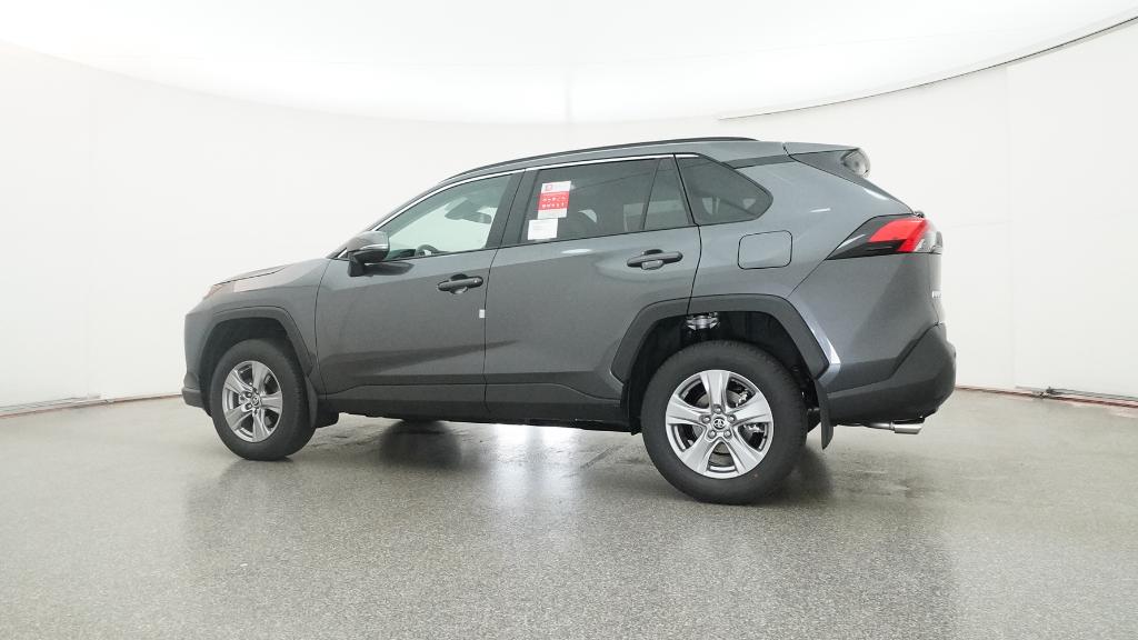 2025 Toyota RAV4 XLE photo 28