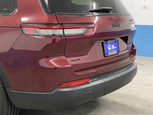 2025 Jeep Grand Cherokee Altitude photo 36