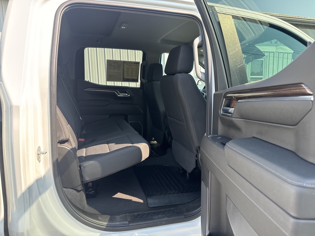 2023 Chevrolet Silverado 1500 LT photo 18